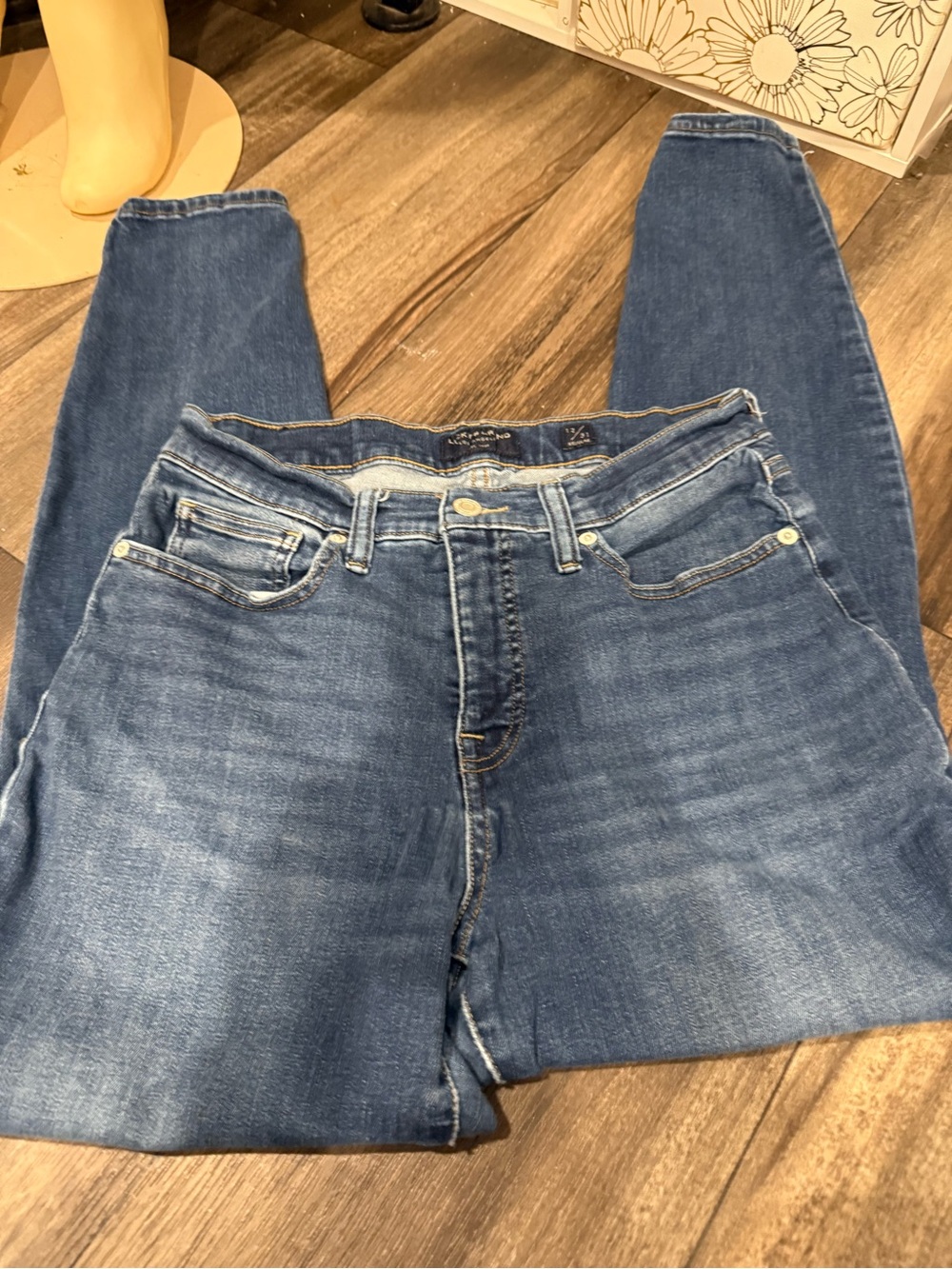 Lucky Brand Women's Medium Blue Skinny Jeans